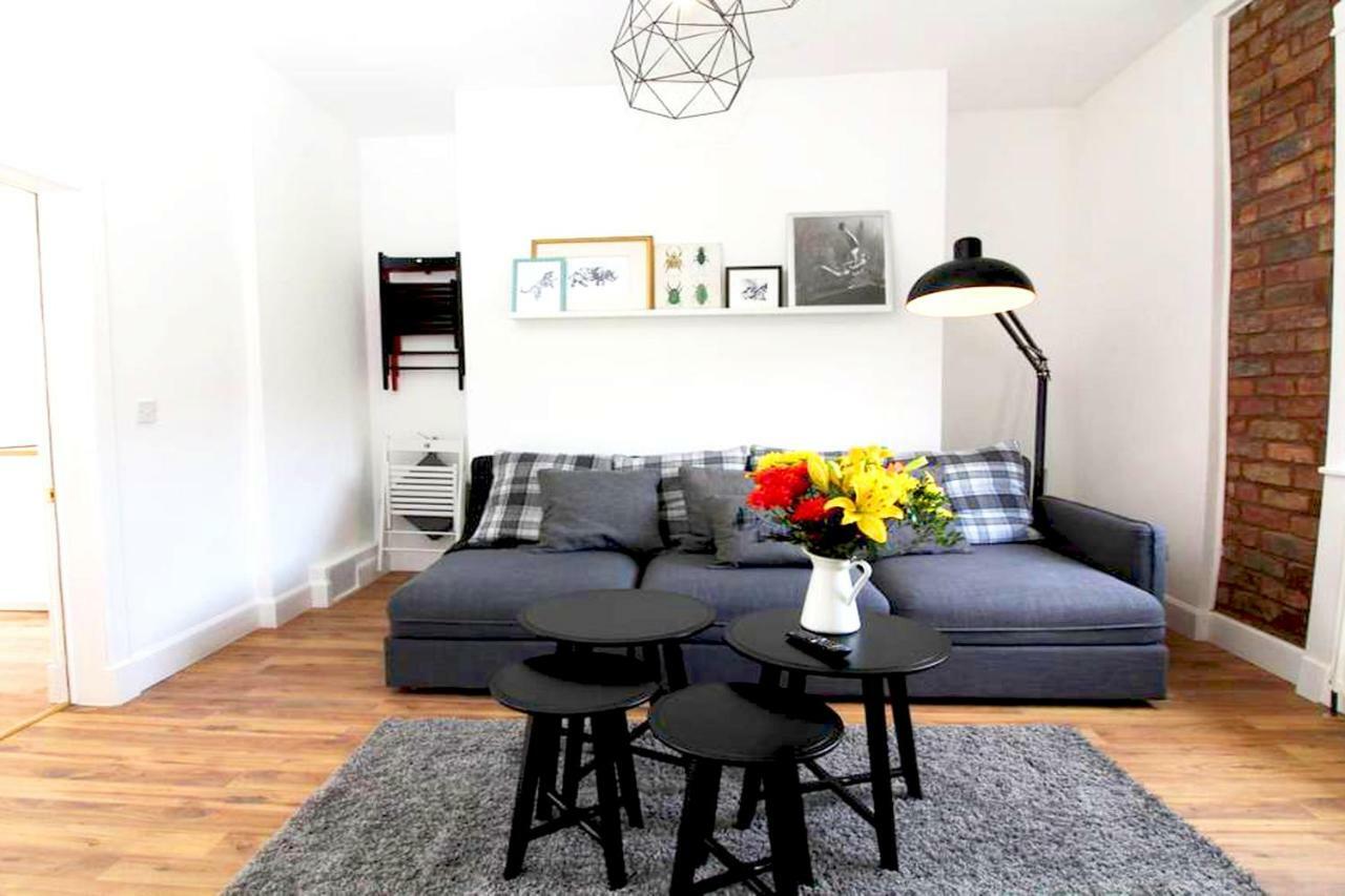 Stylish Flat In 1860'S Listed Building Lägenhet Edinburg Exteriör bild