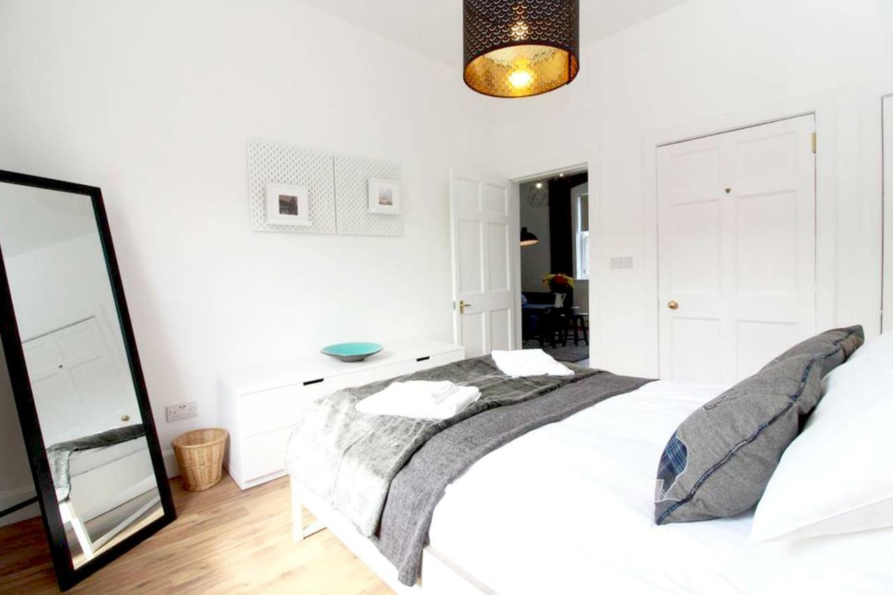 Stylish Flat In 1860'S Listed Building Lägenhet Edinburg Exteriör bild